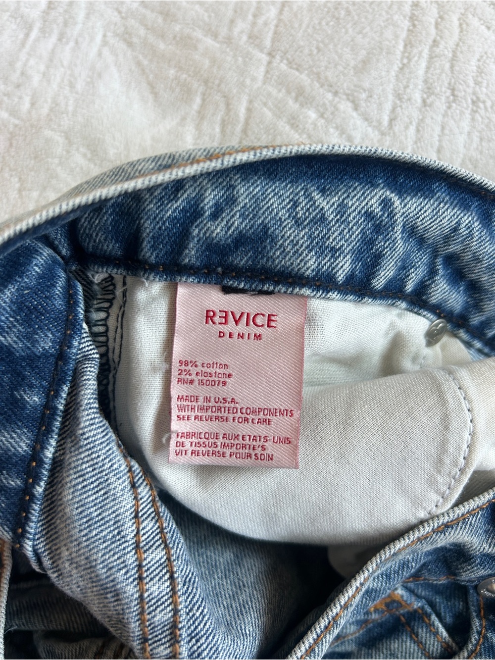NWT REVICE Denim follow my lead blue jeans in Size 26 - Picture 5 of 11